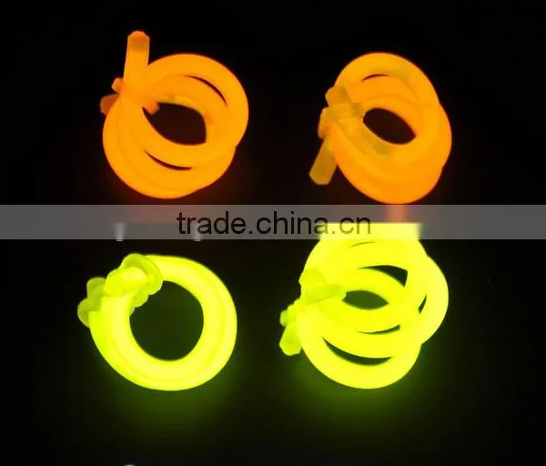 Finger Ring Flashing Novelty Ring for Party Glowing in the Dark Light up Toys photo-3