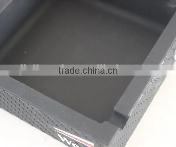 Car Accessories / Silicone Ashtray With Heat-resistant Material photo-5