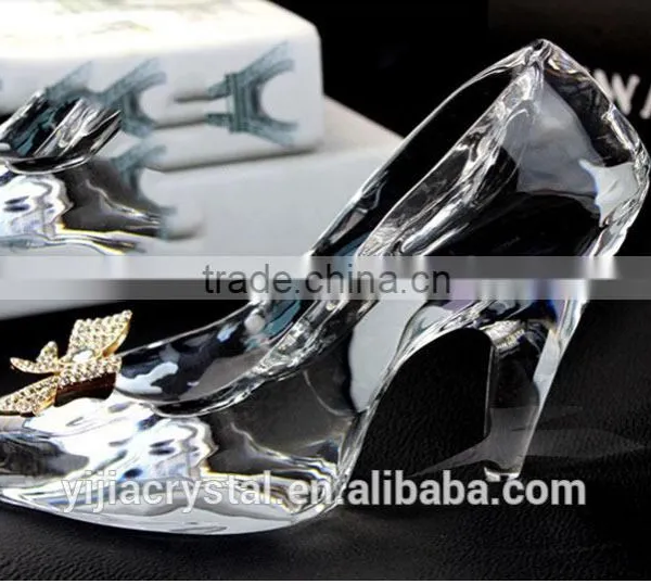 Factory Directly Wholesale Price Fantastic European Design Crystal Shoes for Wedding Gift photo-5