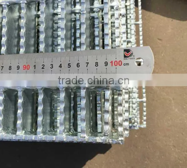Hebei Jiuwang Hot Dip Galvanized Steel Floor Decking Sheet photo-5
