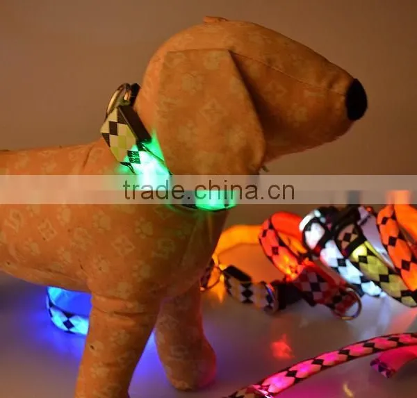 Rhombus Printing Led Flashing Lights Dog Collar photo-2