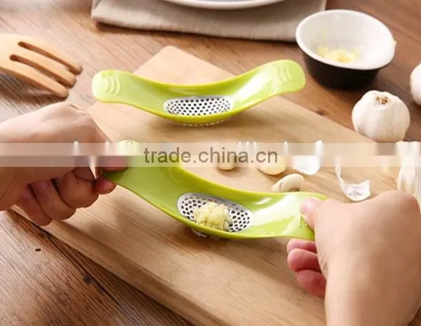 CY178 Novelty Kitchen Garlic Press Garlic Grinder photo-4