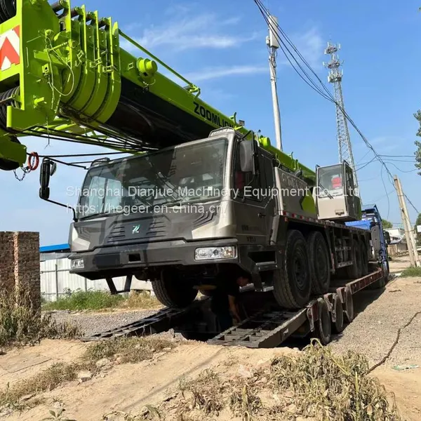 Lots of Used ZOOMLION QY25H 25T Cranes for Sale