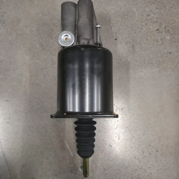 1608010-T1102   Clutch booster