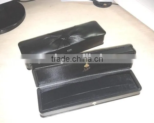 W1066LS Classic Suede Luxury Gift Wood Jewelry Box for Bracelet Chain photo-4