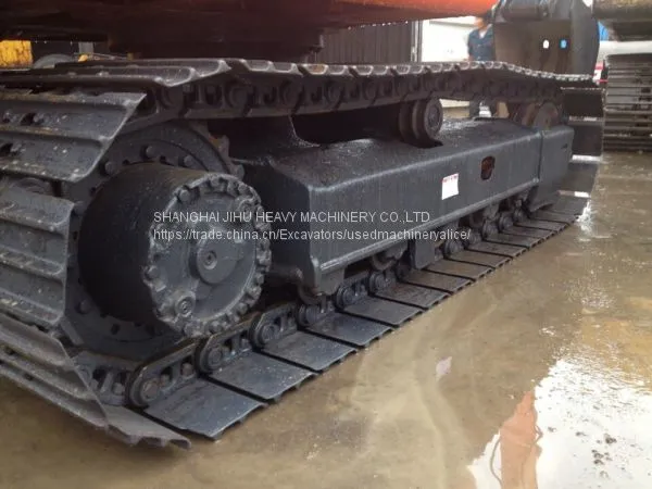 Продаётся маленький бывший в употреблении миниэкскаватор Hitachi Ex60-3 photo-2