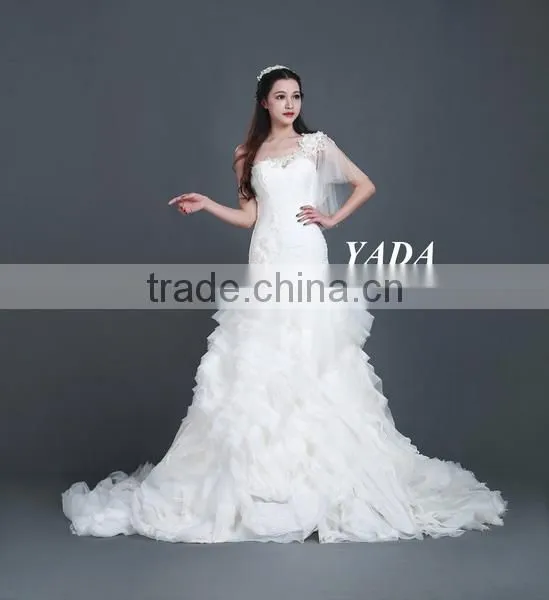 Latest Style Lace and Beaded Embroidery Plus Size Wedding Dress photo-3