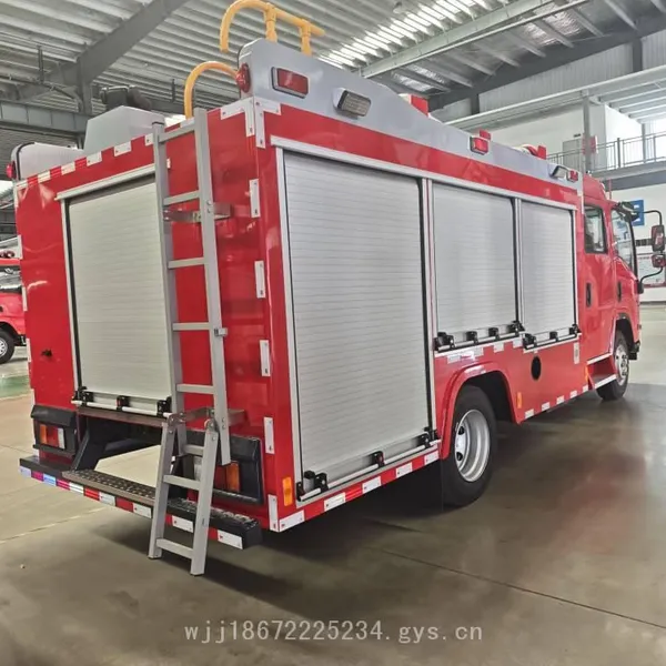 Isuzu Double Cab 3.45-cubic-meter Water Tank Fire Truck Csc5100gxfsg35/q6 photo-4