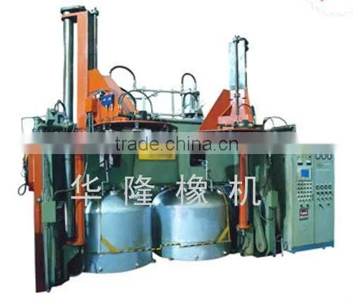 Tyre shaping and curing press