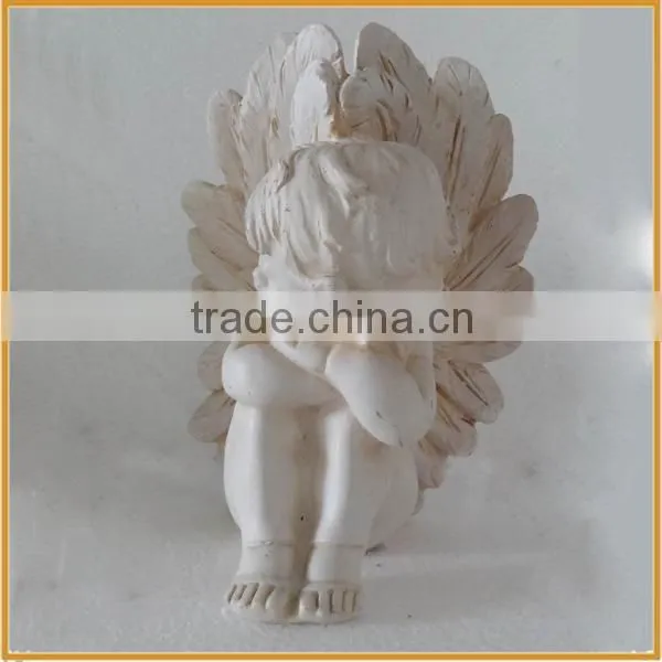 Lovely Sitting Angel Resin Angel Figurine for Home Decor