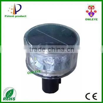 LED Solar Powered Temporary Road Light Used on Guardrail photo-3