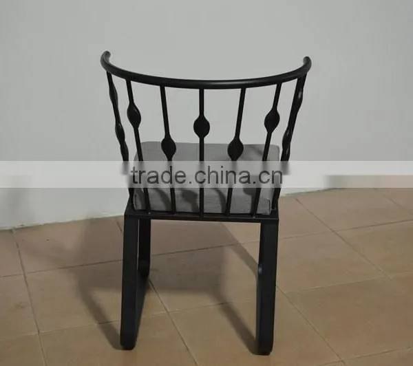 Elegant Outdoor Chair Metal Base photo-3
