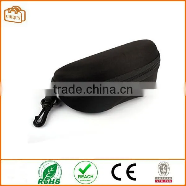 Fashion Portable Carabiner Eye Glasses Sunglasses Hard Case Protector Box (Black) photo-3