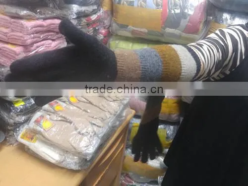 Stocked Lot Sale Korea Brand Winter Woolen Gloves photo-3