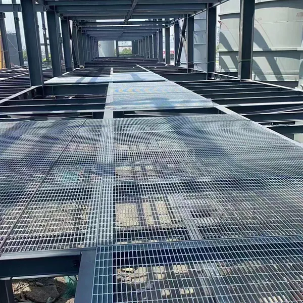 High-quality Hot-dip Galvanized Serrated Steel Grating, Durable, Outdoor-grade Carbon Steel, ISO-certified Industrial Design. photo-4