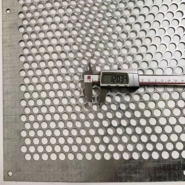 High-Quality Aluminum Round Hole Perforated Sheet for Various Applications photo-2