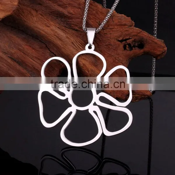 Rose Flower Shaped Rosary Pendant Necklace Jewelry photo-3