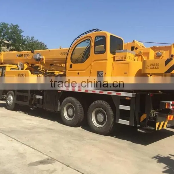 Truck Crane QY25K5-I With Spacious Cabin photo-2