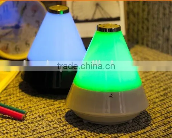2015 LED Colorful LED Light Bluetooth Speaker 360 Degree Super Bass 3D Sound BT Speaker With FM Radio photo-5