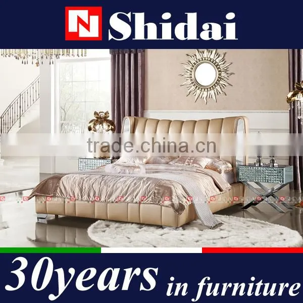 Genuine Leather Bed / Leather Upholstered Bed / European Style Bed LV-B9020