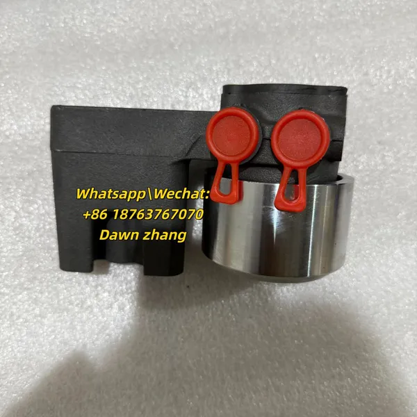 Original Volvo 24046345 FUEL PUMP for C210 EC240 EC290 EC300 Volvo Diesel Engines photo-3
