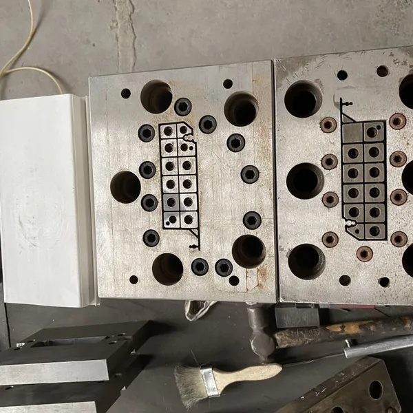 Extrusion Die