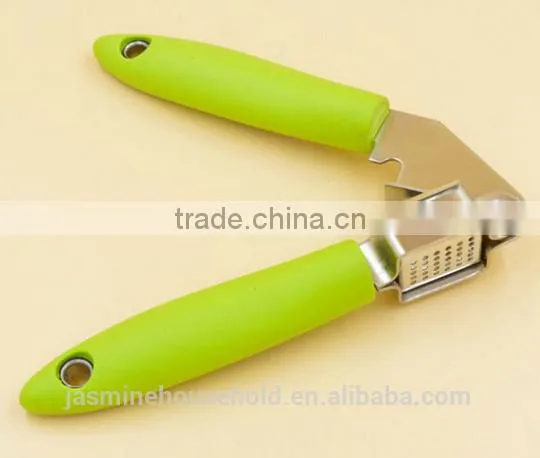 High Quality Kitchen Tool Custom Stainless Steel Garlic Press and Crushes photo-3
