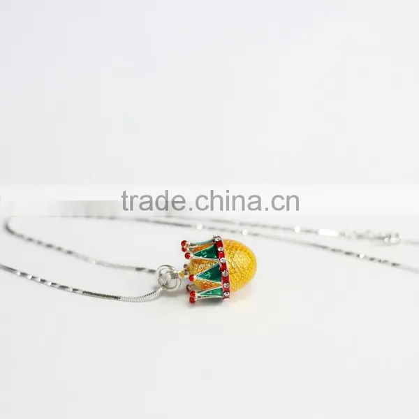 2016 New Design Pewter Enamel Crown Pendant photo-4