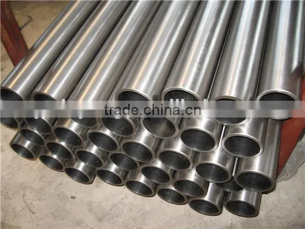 Astm A106 Gr. b Steel Pipes High Precision Seamless Steel Tubes photo-3