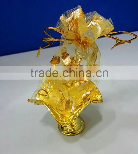 OEM and ODM Round Plastic Candy Packaging Gift Box for Wedding photo-5