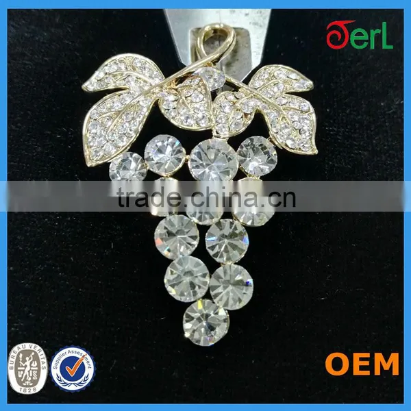 Wholesale Vivid Crystal Brooch Pin Small Rhinestone Brooch Fashion Grape Brooch photo-6