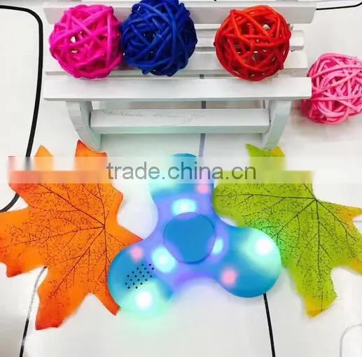 New Glowing Music Decompression Fingertips Gyro Rechargeable Bluetooth Playback Flash Fingertips Gyro With Speakers photo-5