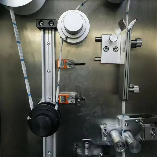 BPG-200S Two Head Desiccant Bag Inserter Machine for Extended Product Shelf Life photo-4
