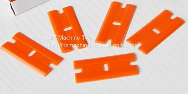 Premium Quality Window Film Wrapping Tool1.8*3.9cm Imported Plastic Razor Blades for Glue Removing