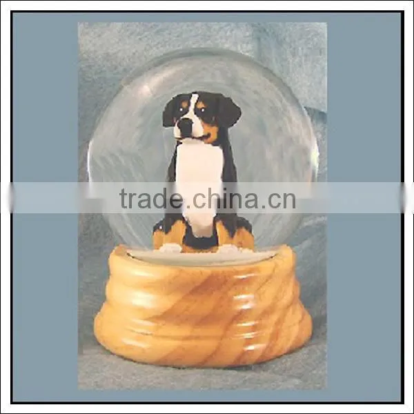 Chinese Cheap Custom Christmas Tree Plastic Snow Globe photo-3
