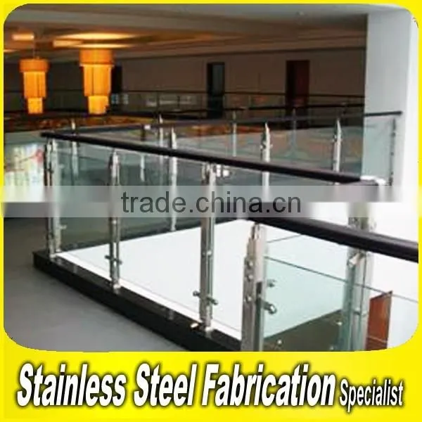 Brushed Stainless Steel Pipe and Glass Balcony Railing Designs photo-5