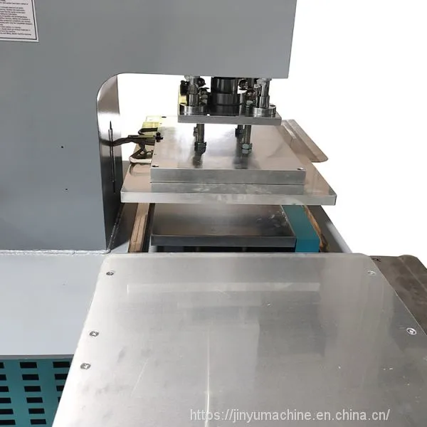 High Quality Embossing Machine Number Plate Embossing Press Machine Cloth Label Machine photo-3
