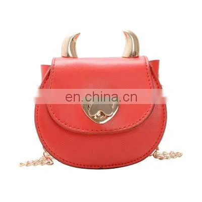 New Design Fashion Kids Pu Leather Lovely Girls Crossbody Bag Love Heart Mini Kids Shoulder Bag photo-3