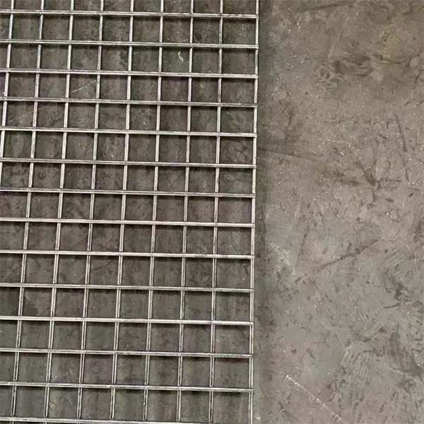 1x1 Galvanized Welded Wire Mesh for Fence Panel Low Carbon Iron Wire Easily Assembled Eco Friendly Fence Mesh photo-2