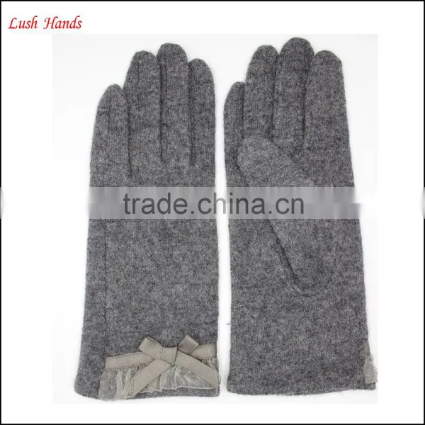 2016 Ladies Fingered Spandex Velvet Gloves With Lace Bow