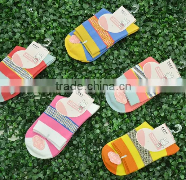 2015hot Sale Multicolor Cotton Socks for Girls and Women Fashion and Casual Socks photo-4