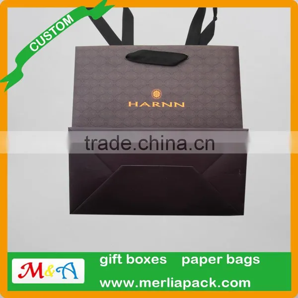 Face Eye Treatment Cosmetics Carrier Bag Gold Logo Black Eyelets Bag photo-2