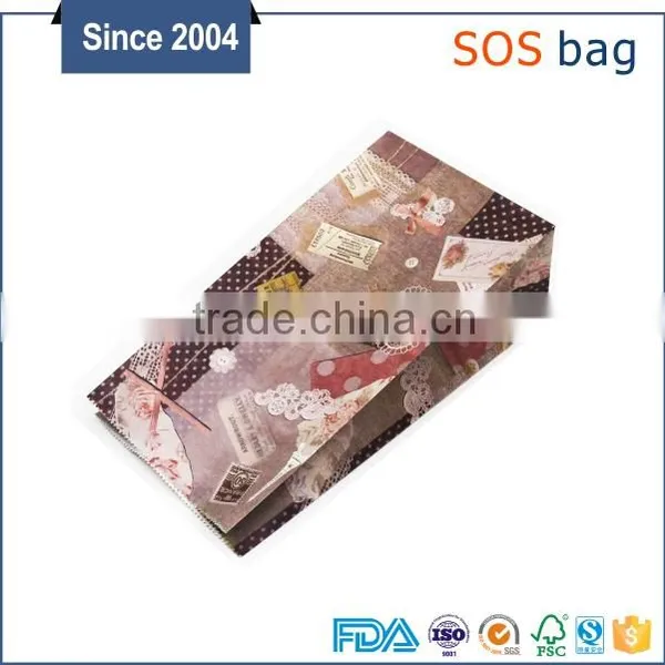 Wholesale Prices Logo Printing Colorful Christmas Gift Packaging Paper Bag for Gift photo-6