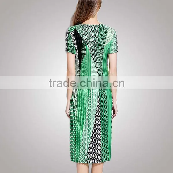 Anti Static Custom Make High End Oversized Dress With Your Design photo-2