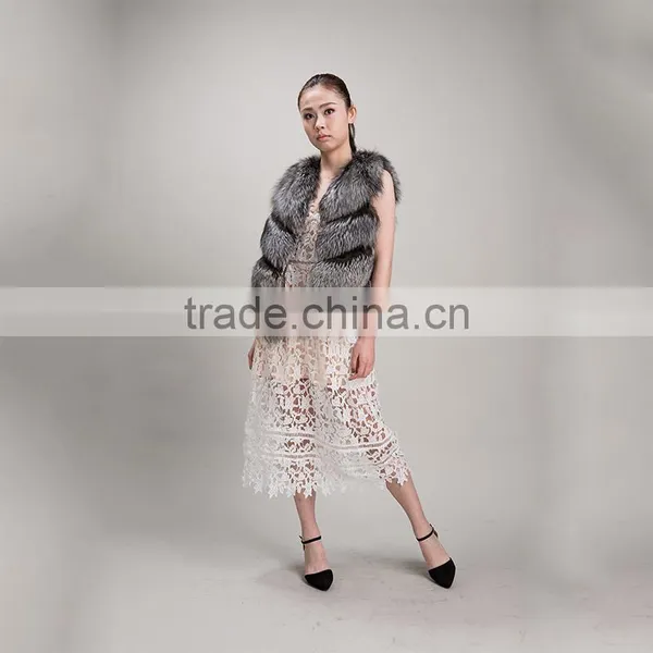 Myfur Hot Sale Fox Fur Vest Dyed Real Fox Fur Sleeveless Sexy Women Fur Vest photo-3