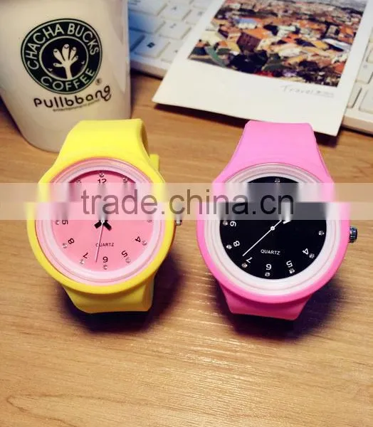Attactive Whole Luminous Silicone Jelly Watches Top Sale Interchangeable Strap Watch photo-2