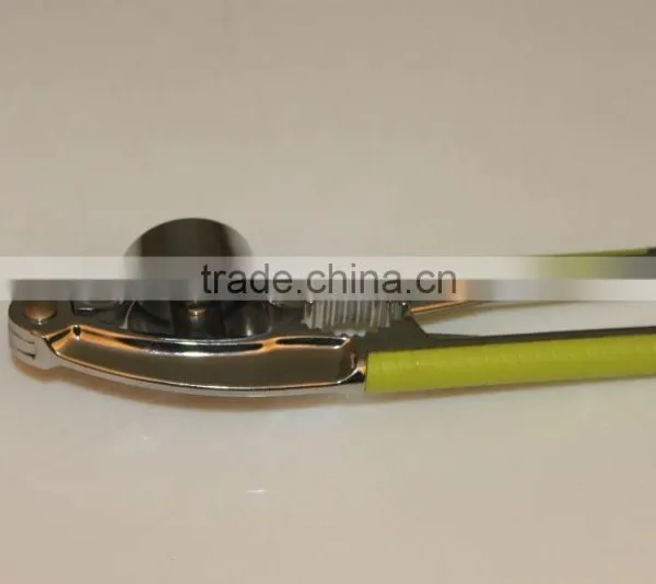 Manual Pecan Nut Cracker Stainless Steel Cashew Nut Cracker photo-2
