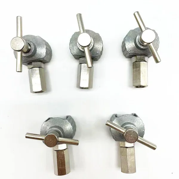 Silver adjustable car button head oil nozzle connector