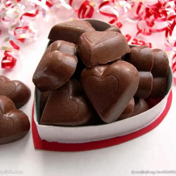Full Automatic Machine to Making Chocolate /small Chocolate Moulding Machine/small Chocolate Tempering Machine photo-6