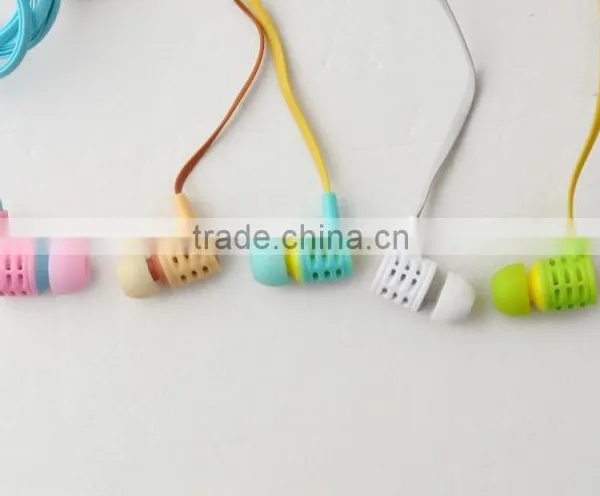 2015 New Products Print Logo Domed Logo Earphone With OEM Brand for Promotion photo-3